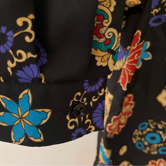 VTG Women’s Black Medallion Polyester Blouse High Neck Sz. 10 Office Preppy - Picture 4 of 8